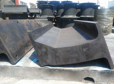 China Pára-choques de borracha marinhos do elemento de unidade da borracha natural de 60% para o Fendering da doca fornecedor