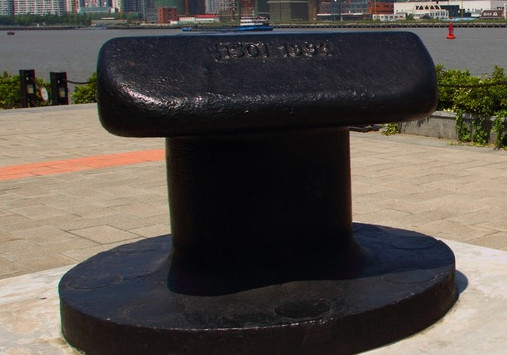 China Tipo Tee Componentes de amarre de aço marinho Bollardo de doca de amarre para navios OEM Detalhes para bollardo de amarre curvo marinho fornecedor