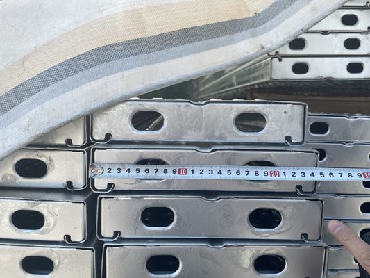 China Placas de aço da plataforma da torre de andaime da folha BS1139 do Decking do anti andaime do alcaloide fornecedor