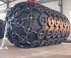 Synthetic dos elementos da borracha de 60% - pneu - camada do cabo para o navio ao lado fornecedor