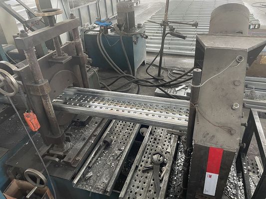 Escavadeira de aço galvanizado prancha de salto resistente à corrosão tamanho personalizável fornecedor