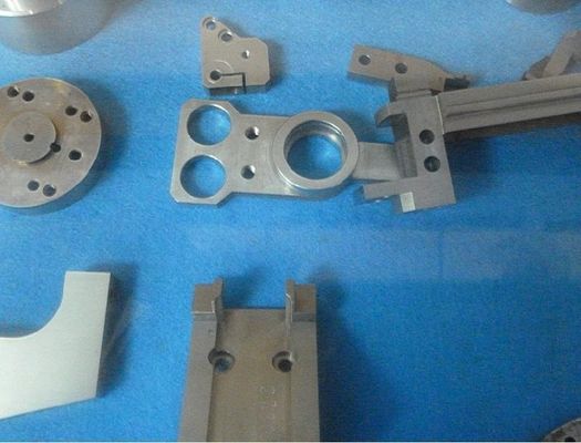 Partes de máquinas de processamento de metais certificadas ISO com design personalizado e componentes usinados de alta precisão resistentes à corrosão fornecedor